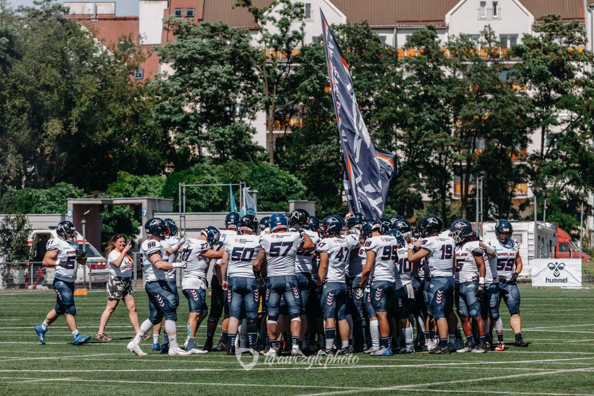 PFL 2025: Warsaw Eagles mistrzami Polski po raz piąty! Zdecydowana wygrana w Polish Bowl XX