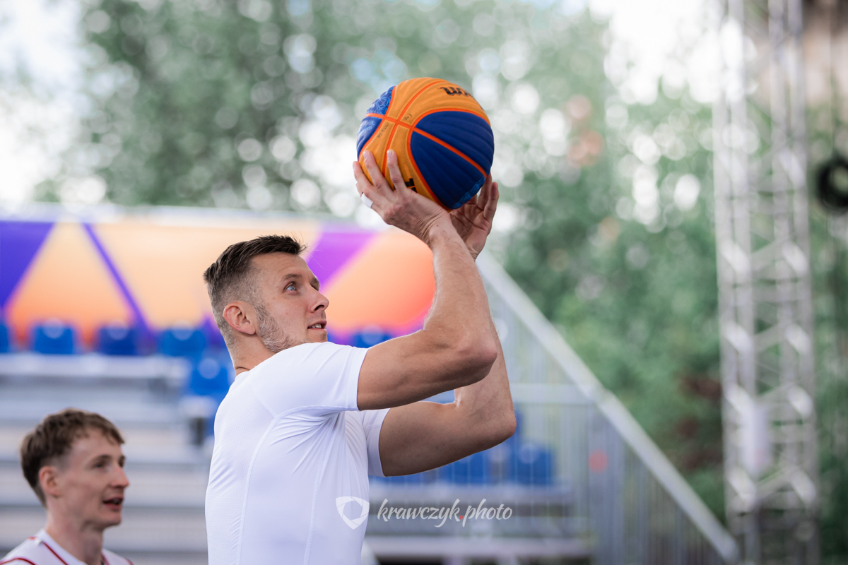 Polacy bez awansu. Dwie porażki na zakończenie fazy grupowej 3x3 [#3x3WC: Dzień4]